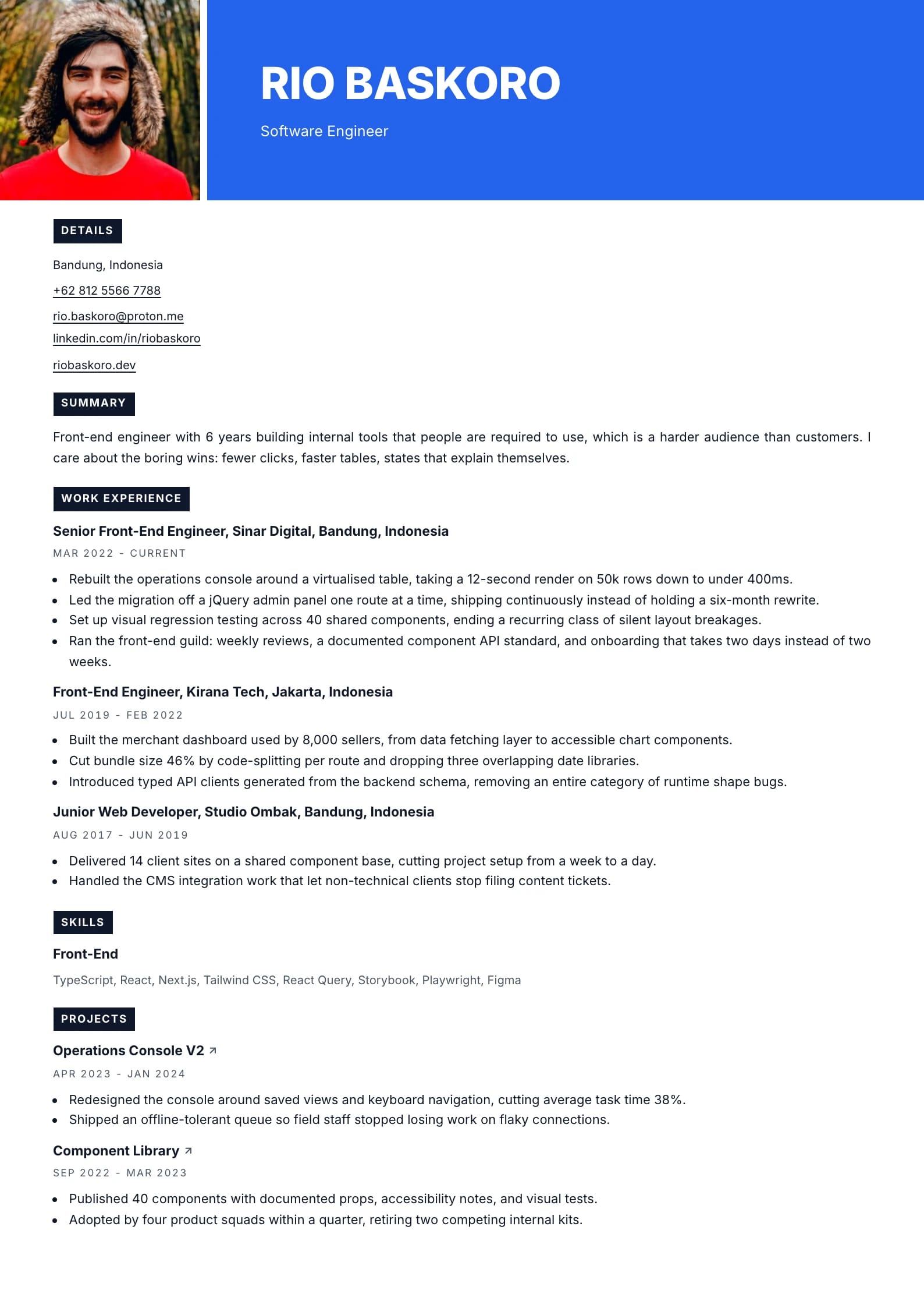 Masthead Cobalt resume template